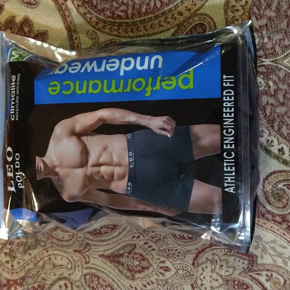 Size M LEO climate moisture black athletic performance boxer briefs - Picture 6 of 13